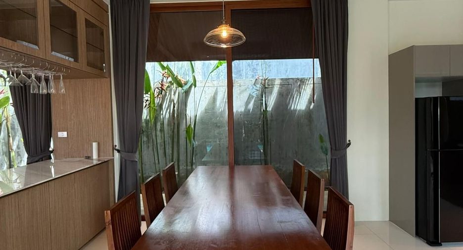 Villa en alquiler de 3 habitaciones en Mueang Phuket, Phuket