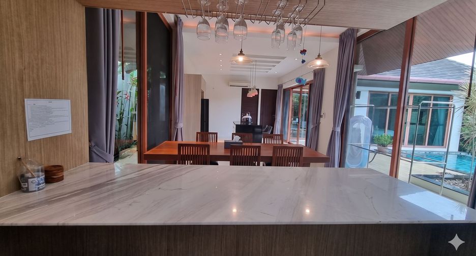 Villa en alquiler de 3 habitaciones en Mueang Phuket, Phuket