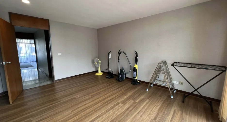 For rent 4 ベッドルーム house in Prawet, Bangkok