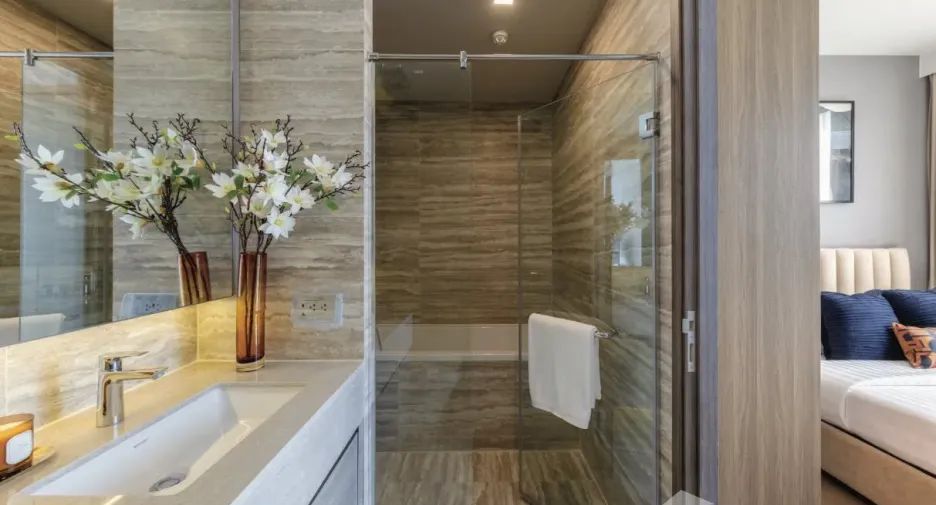 For rent 1 bed condo in Khlong Toei, Bangkok