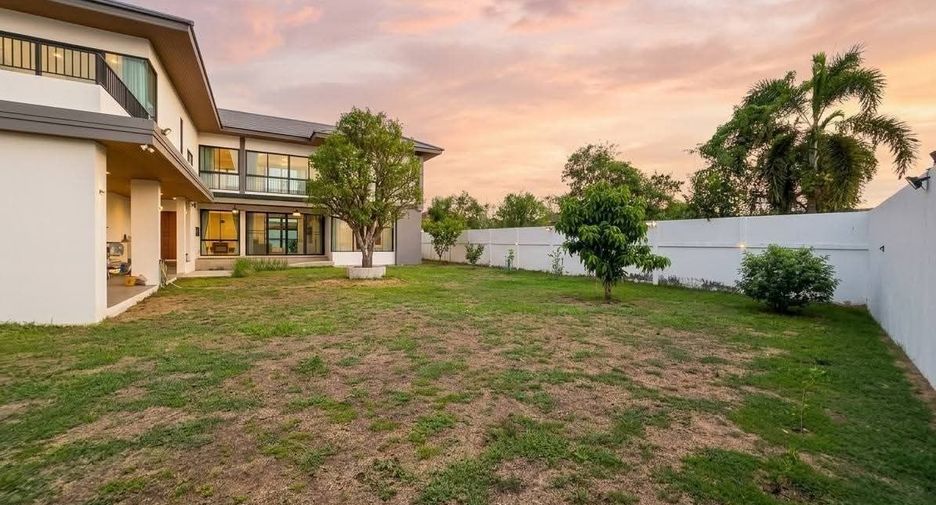 À vendre 6 chambres villa à Bang Lamung, Chonburi