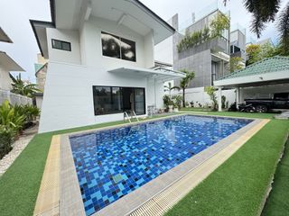 出租 3 卧室 独立屋 在 Watthana, 曼谷