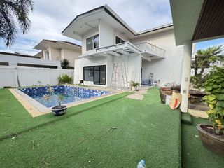 For rent 3 bedrooms house in Watthana, Bangkok