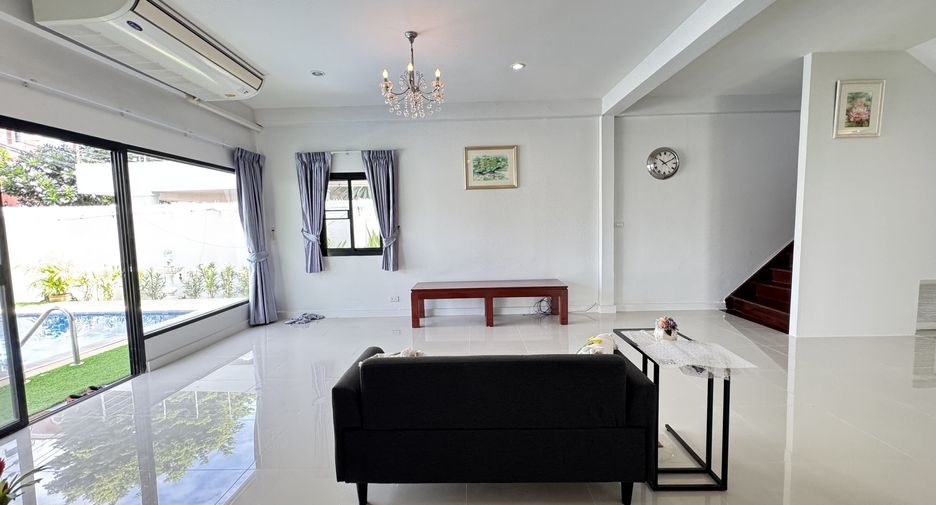 For rent 3 ベッドルーム house in Watthana, Bangkok