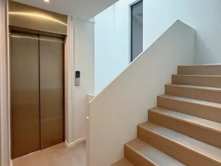 Casa adosada en alquiler de 5 habitaciones en Watthana, Bangkok