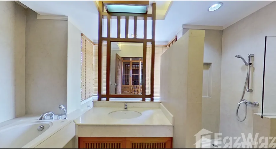 À vendre et à louer 3 chambres villa à Sattahip, Chonburi