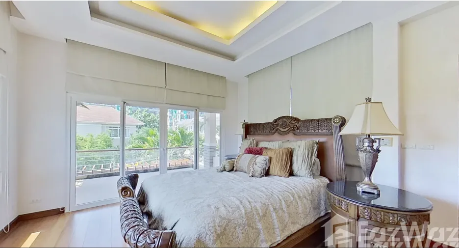 À vendre et à louer 3 chambres villa à Sattahip, Chonburi