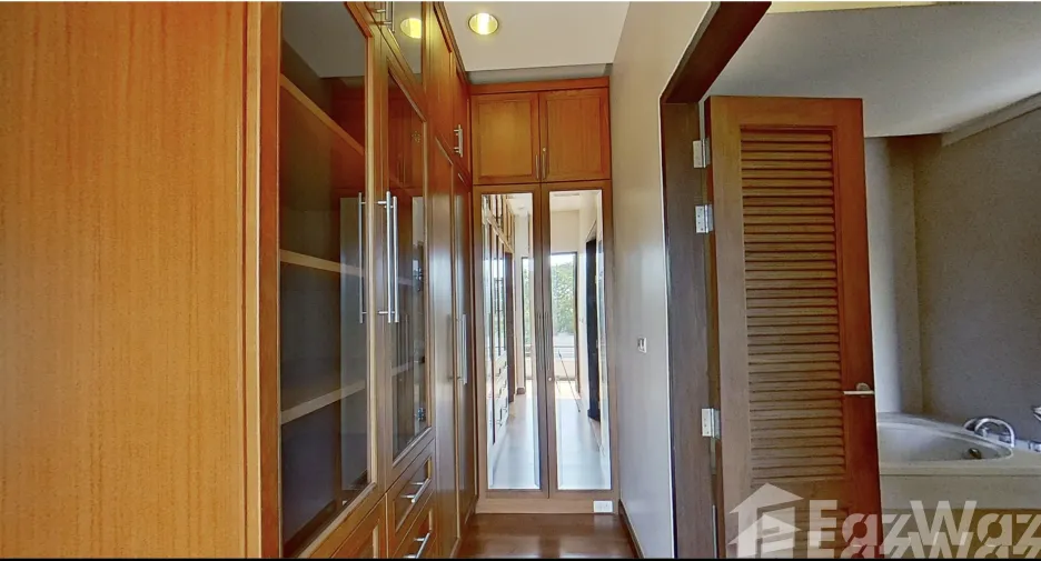 À vendre et à louer 3 chambres villa à Sattahip, Chonburi