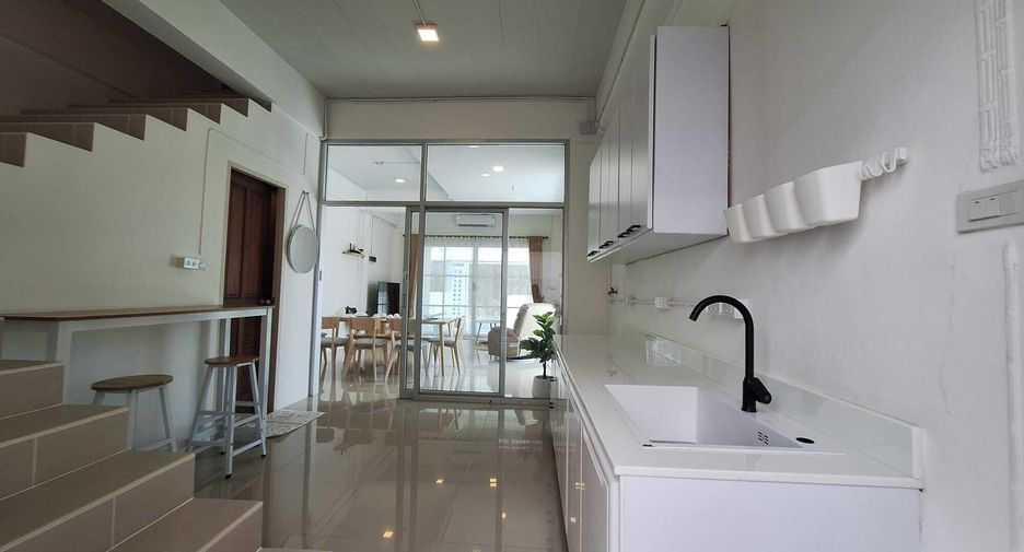 Reihenhaus zur Miete mit 2 Zimmer in Mueang Phuket, Phuket
