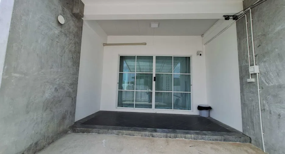 出租 2 卧室 联排别墅 在 Phuket Town, 普吉