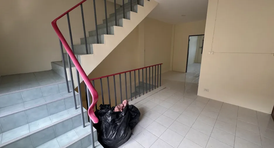 For sale and for rent 2 bedrooms townhouse in Mueang Phuket, Phuket