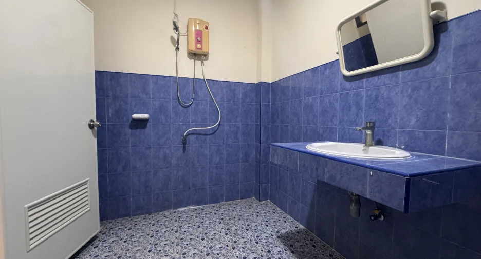 For sale and for rent 2 bedrooms townhouse in Mueang Phuket, Phuket