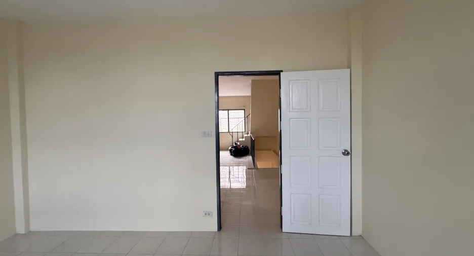 For sale and for rent 2 bedrooms townhouse in Mueang Phuket, Phuket