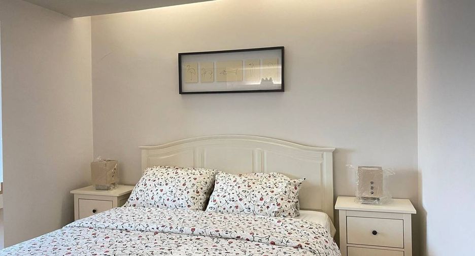 For sale 3 bedrooms condo in Phra Khanong, Bangkok