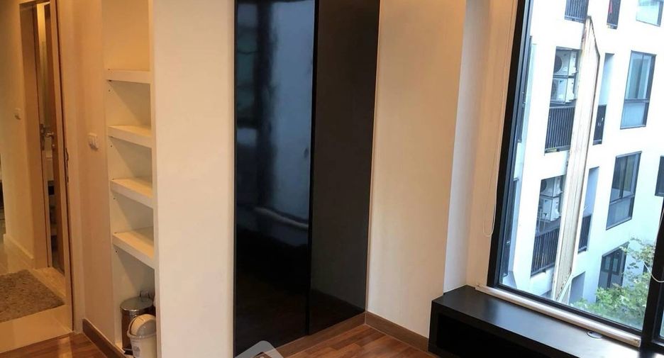 For sale 2 ベッドルーム condo in Khlong Toei, Bangkok
