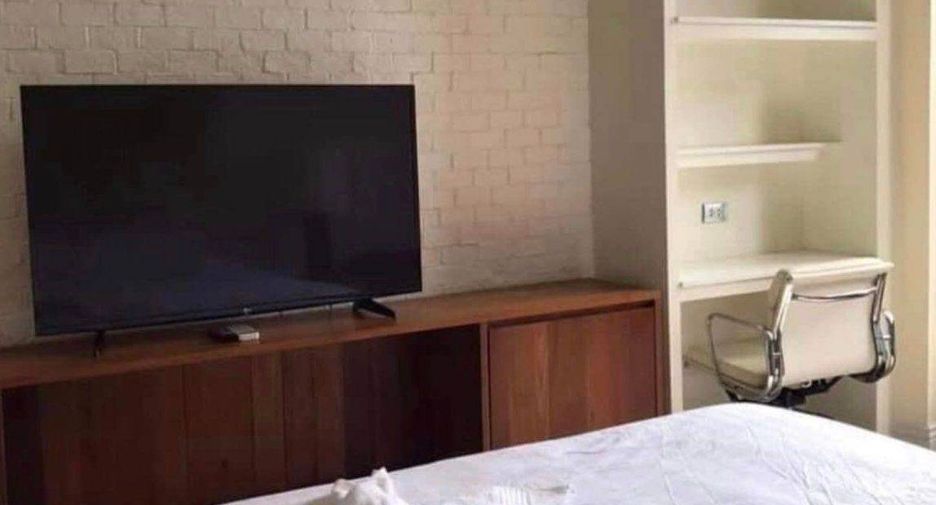 For rent 3 bedrooms condo in Watthana, Bangkok
