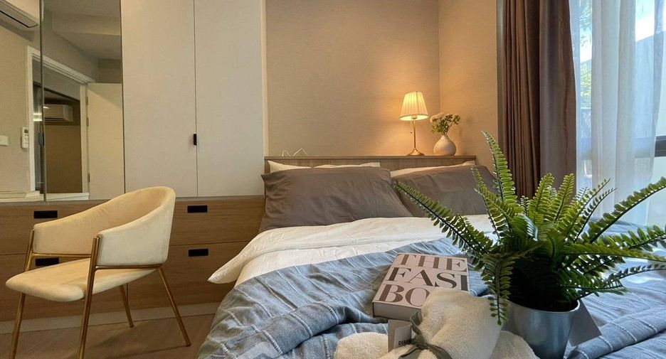 For rent 3 bedrooms condo in Watthana, Bangkok