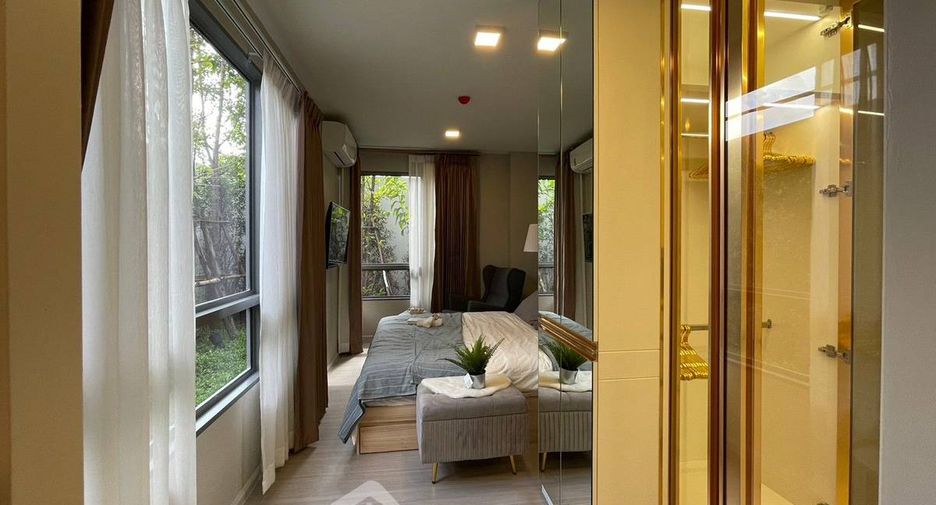 For rent 3 bedrooms condo in Watthana, Bangkok