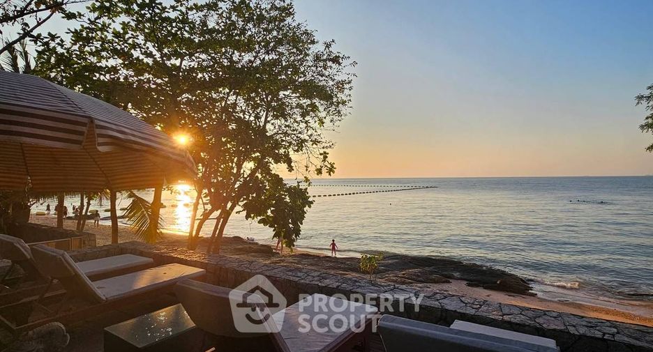 For rent 5 bedrooms house in North Pattaya, Pattaya
