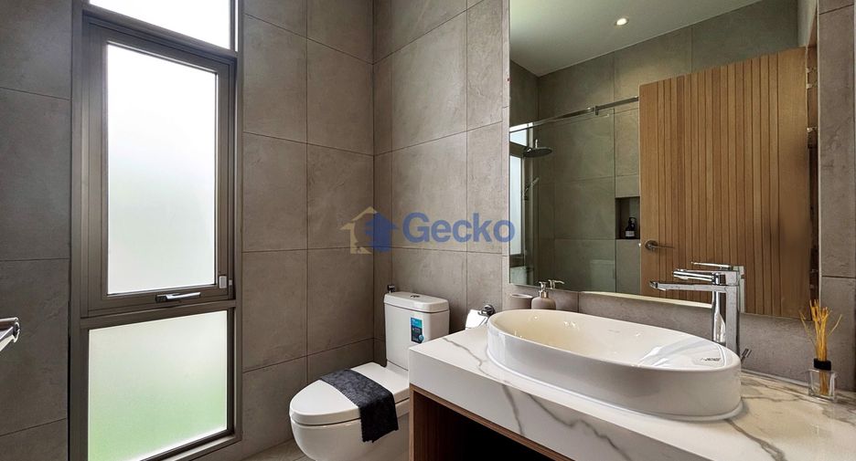 For sale 3 bedrooms house in North Pattaya, Pattaya
