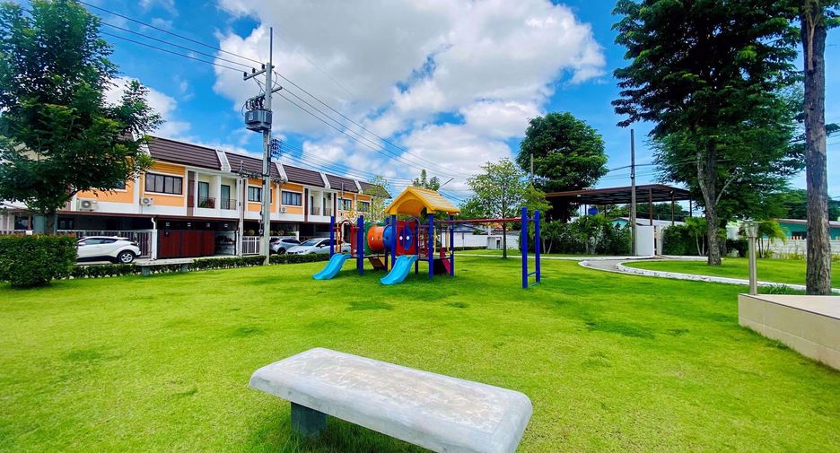 For sale 3 bedrooms house in East Pattaya, Pattaya