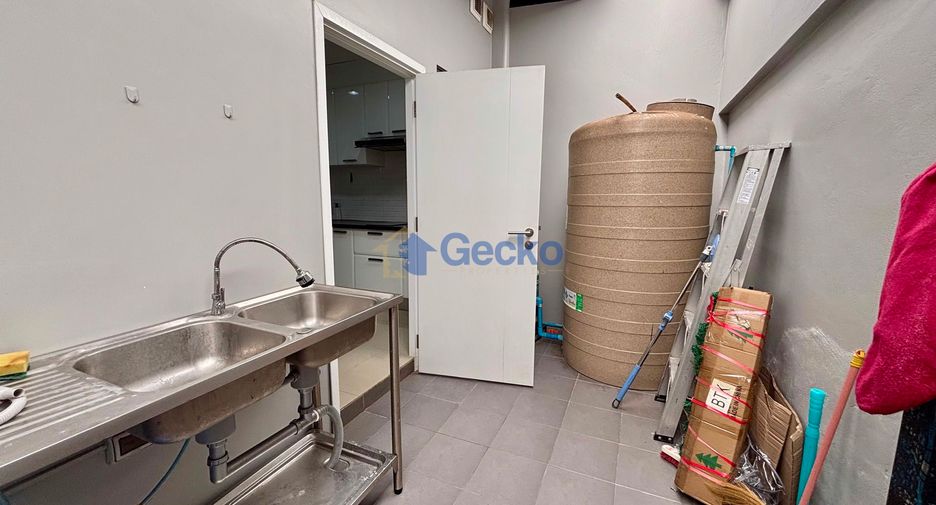 For sale 3 bedrooms house in East Pattaya, Pattaya