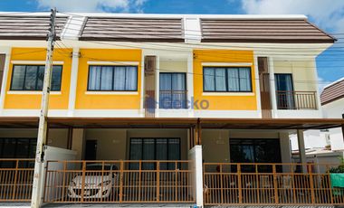 For rent and for sale 3 bedrooms house in East Pattaya, Pattaya