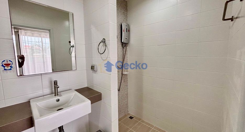 For sale 3 bedrooms house in East Pattaya, Pattaya