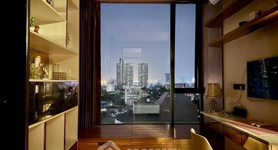 For rent 2 bedrooms condo in Watthana, Bangkok