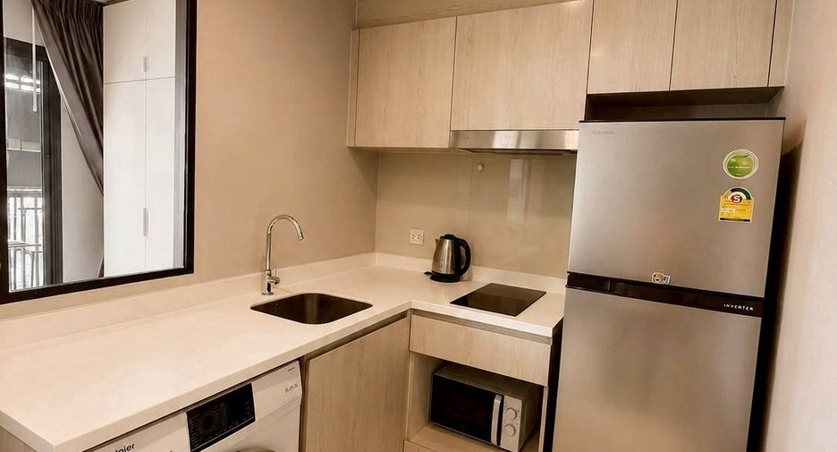 For rent 1 bed condo in Pathum Wan, Bangkok