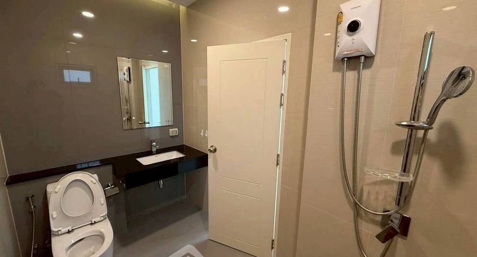 For rent 3 bedrooms house in East Pattaya, Pattaya
