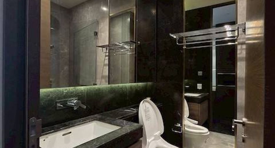 For rent 1 bed condo in Pathum Wan, Bangkok