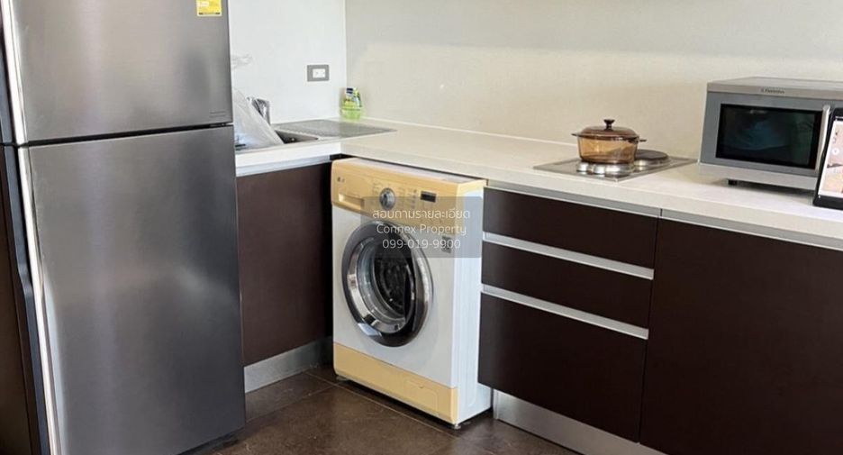 For rent 2 bedrooms condo in Watthana, Bangkok