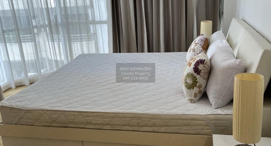 For rent 2 bedrooms condo in Watthana, Bangkok