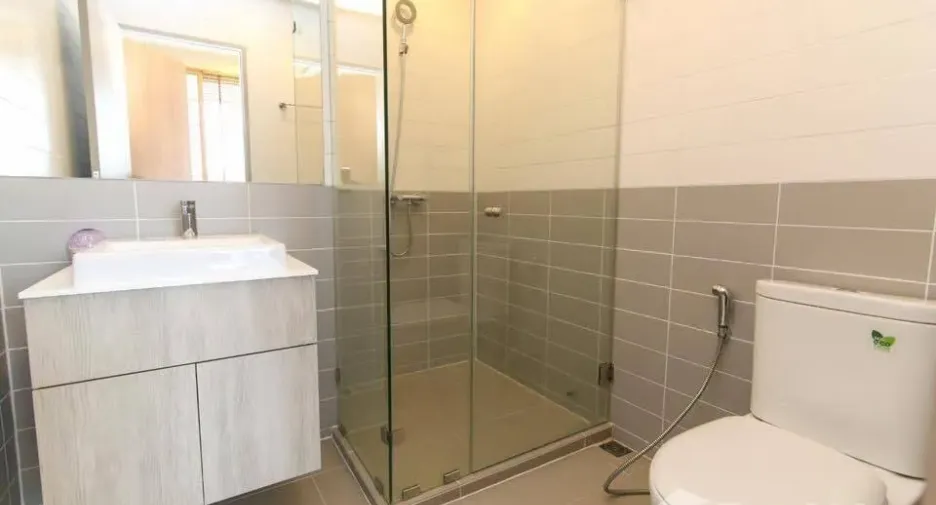 Wohnung zum Kauf mit 2 Zimmer in Phra Khanong, Bangkok