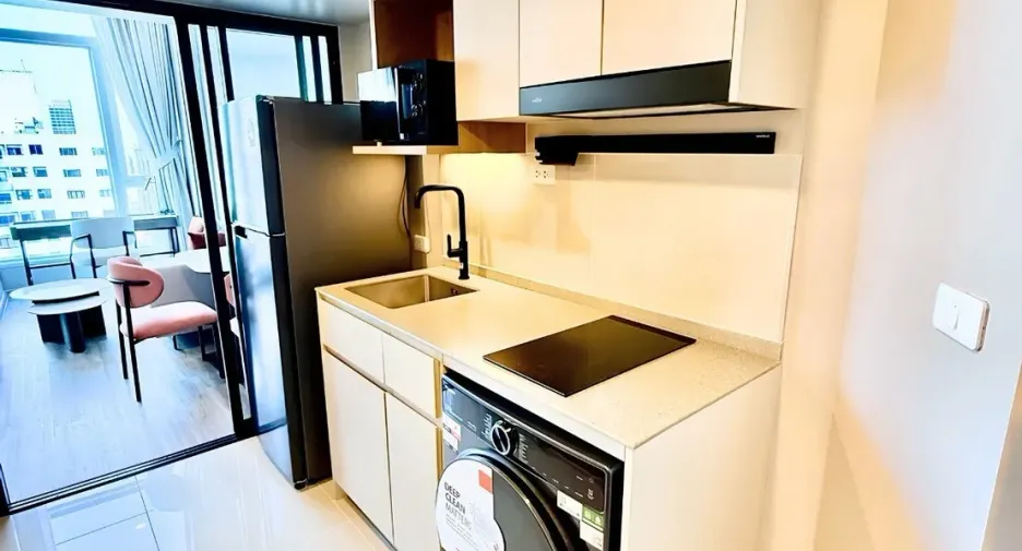 For rent 1 bed condo in Khlong Toei, Bangkok