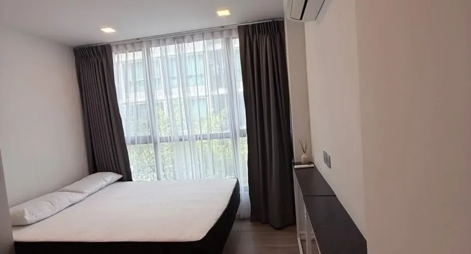 For rent 2 bedrooms condo in Wang Thonglang, Bangkok