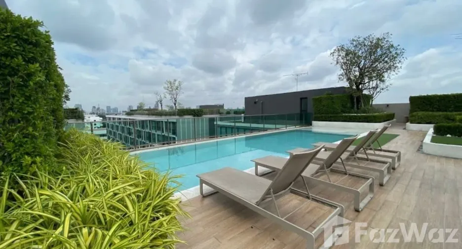 For rent 2 bedrooms condo in Wang Thonglang, Bangkok