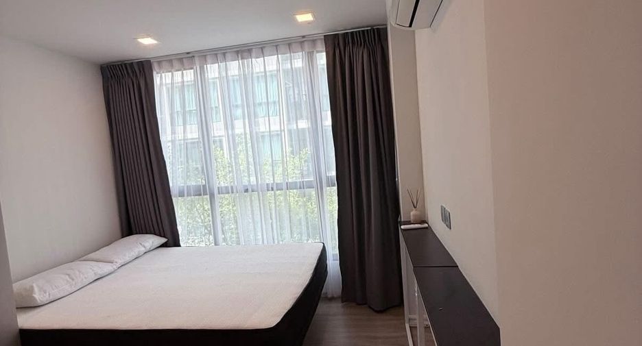 For rent 2 bedrooms condo in Wang Thonglang, Bangkok