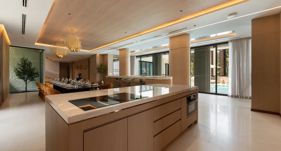 Villa zum Kauf mit 6 Zimmer in Kathu, Phuket