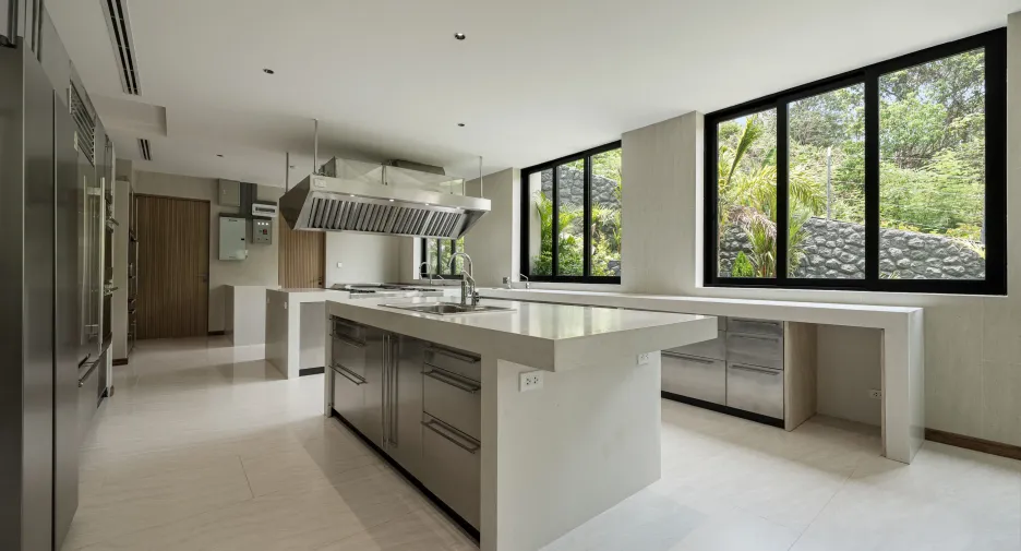 Villa zum Kauf mit 6 Zimmer in Kathu, Phuket