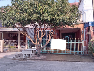 出售 2 卧室 联排别墅 在 Thanyaburi, Pathum Thani