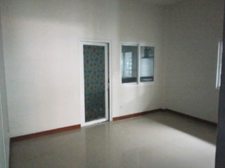 Haus zum Kauf mit 2 Zimmer in Pluak Daeng, Rayong