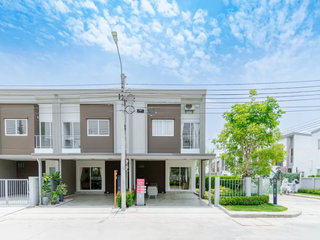 出售 3 卧室 联排别墅 在 Phra Samut Chedi, Samut Prakan