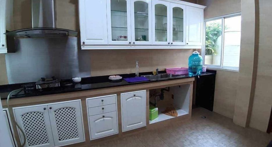 For sale 3 bedrooms house in Bang Lamung, Chonburi