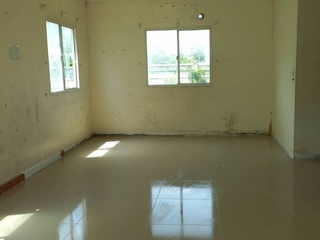 À vendre 3 chambres maison à Phra Samut Chedi, Samut Prakan