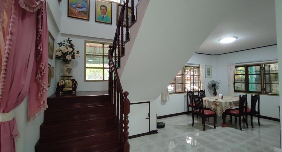 Haus zum Kauf mit 5 Zimmer in Bang Phlat, Bangkok