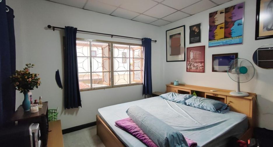 Haus zum Kauf mit 5 Zimmer in Bang Phlat, Bangkok