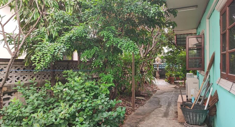 Haus zum Kauf mit 5 Zimmer in Bang Phlat, Bangkok