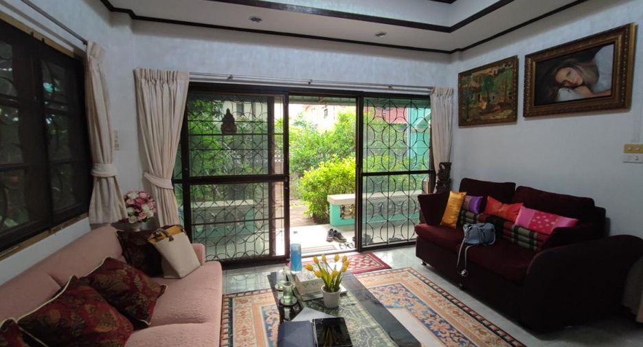 Haus zum Kauf mit 5 Zimmer in Bang Phlat, Bangkok
